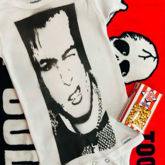 Sid Vicious punk rock Sex Pistols goth rave Harajuku soft baby onesie 6-9M - Picture 4 of 12